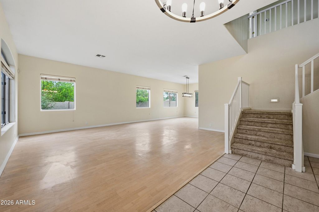 1775 E WASHINGTON Court, Gilbert, AZ 85234 — photo 5