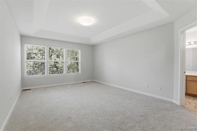 4368 Gateway Circle, West Bloomfield, MI 48322