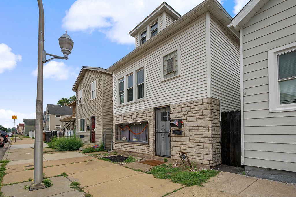 13412 S Brandon Avenue, Chicago, IL 60633 — photo 2