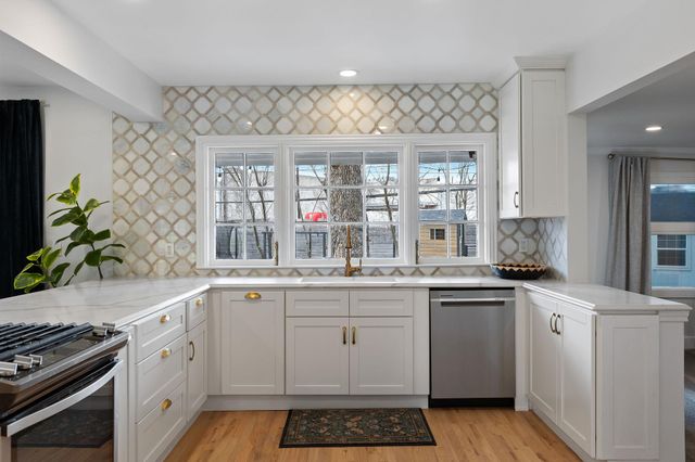 4002 Bradwood RD, Austin, TX 78722