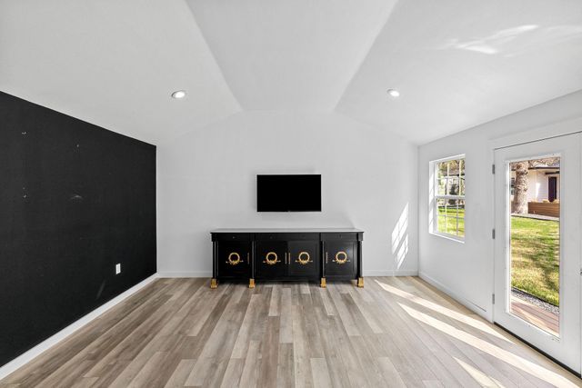 4002 Bradwood RD, Austin, TX 78722