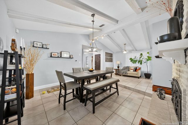 7707 Mary Carolyn St, San Antonio, TX 78240