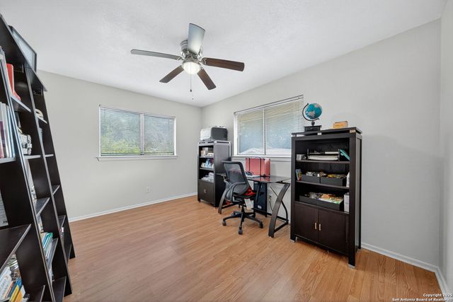 7707 Mary Carolyn St, San Antonio, TX 78240