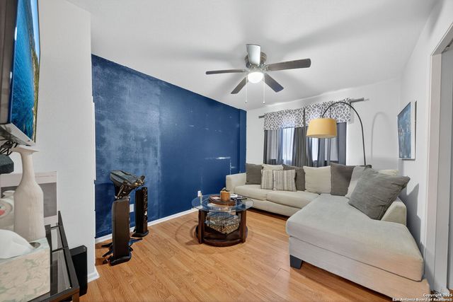 7707 Mary Carolyn St, San Antonio, TX 78240