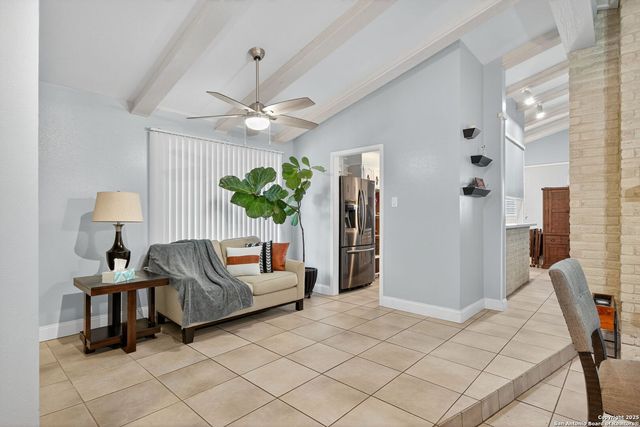 7707 Mary Carolyn St, San Antonio, TX 78240