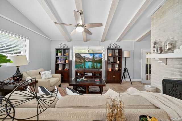 7707 Mary Carolyn St, San Antonio, TX 78240