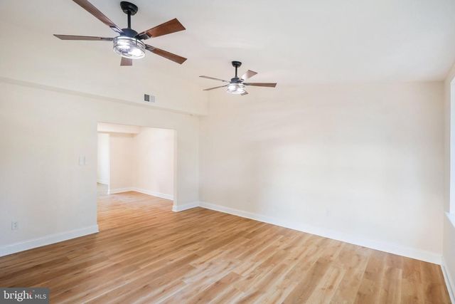 93 S SKYWARD DR, Newark, DE 19713