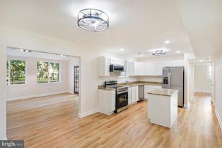 93 S SKYWARD DR, Newark, DE 19713