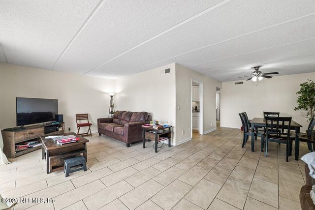 3401 TOWNSEND Boulevard, 408, Jacksonville, FL 32277