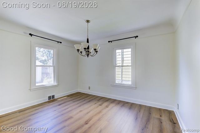 831 W Breckenridge Street, Ferndale, MI 48220