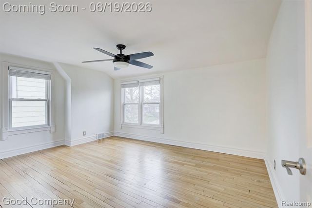 831 W Breckenridge Street, Ferndale, MI 48220