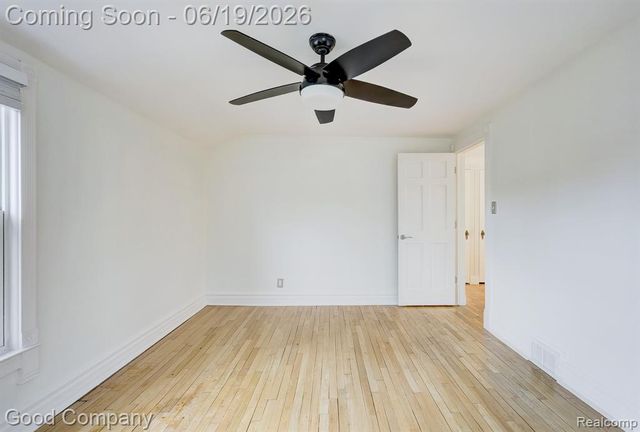 831 W Breckenridge Street, Ferndale, MI 48220