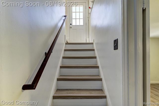 831 W Breckenridge Street, Ferndale, MI 48220