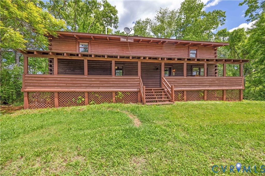 10 N River Ct, Cartersville, VA 23027