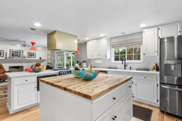 3405 Riverdale Way, Carmichael, CA 95608