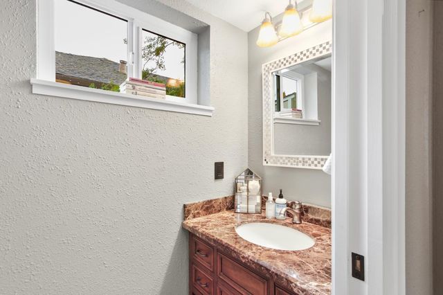 3405 Riverdale Way, Carmichael, CA 95608