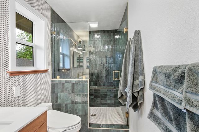 3405 Riverdale Way, Carmichael, CA 95608