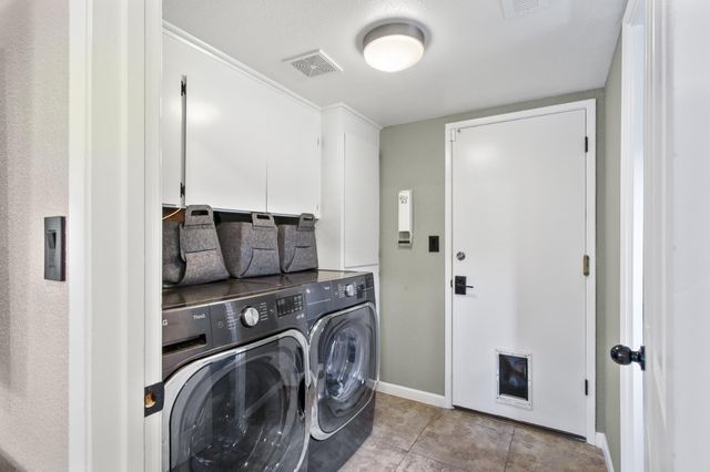 3405 Riverdale Way, Carmichael, CA 95608