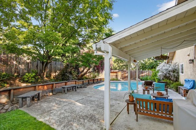 3405 Riverdale Way, Carmichael, CA 95608