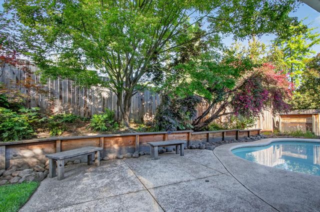 3405 Riverdale Way, Carmichael, CA 95608