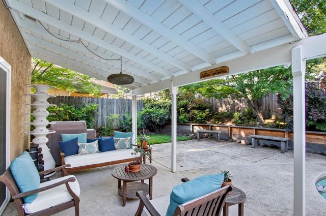 3405 Riverdale Way, Carmichael, CA 95608