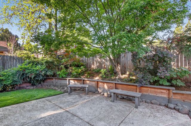 3405 Riverdale Way, Carmichael, CA 95608