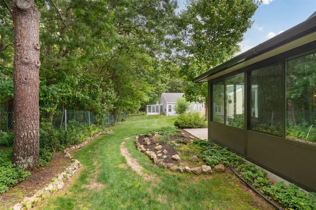 525 Cranston Lane, Ridge, NY 11961