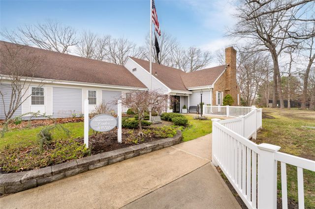 525 Cranston Lane, Ridge, NY 11961