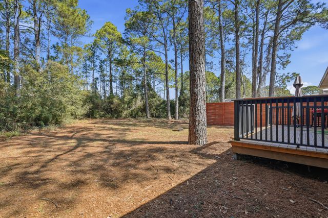 8276 Verdura Street, Navarre, FL 32566