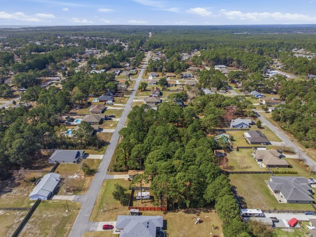 8276 Verdura Street, Navarre, FL 32566