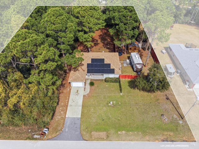 8276 Verdura Street, Navarre, FL 32566