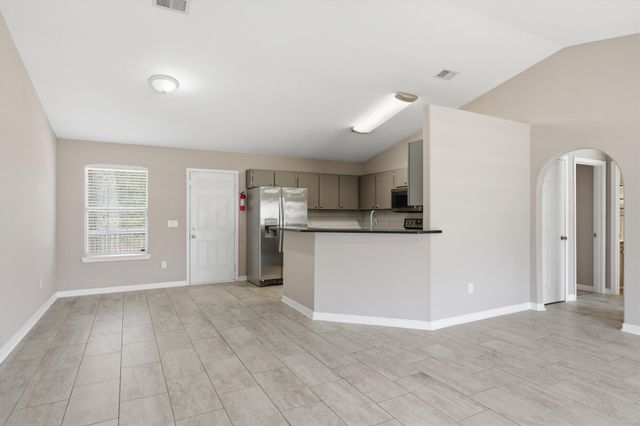 8276 Verdura Street, Navarre, FL 32566