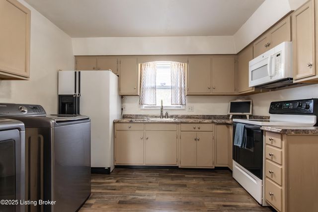 3505 Paragon Ct 23, Louisville, KY 40218