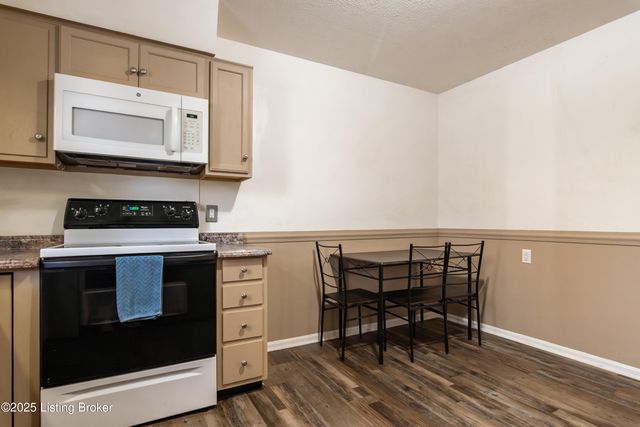 3505 Paragon Ct 23, Louisville, KY 40218