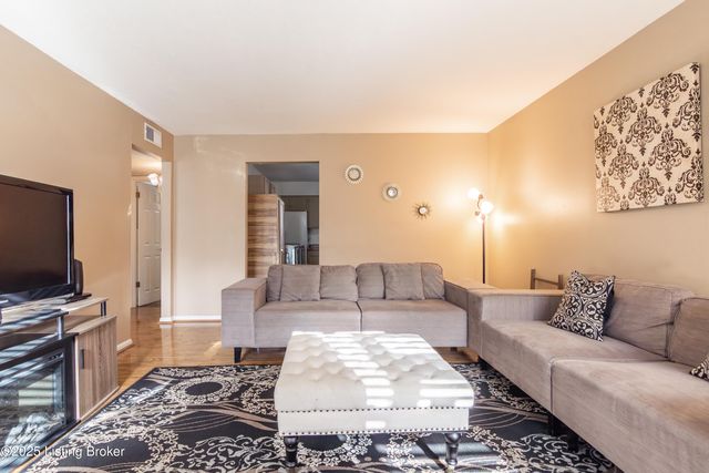 3505 Paragon Ct 23, Louisville, KY 40218