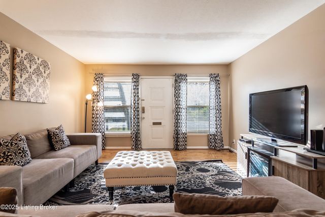 3505 Paragon Ct 23, Louisville, KY 40218