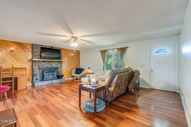 222 Clay Little Road, Elizabethton, TN 37643