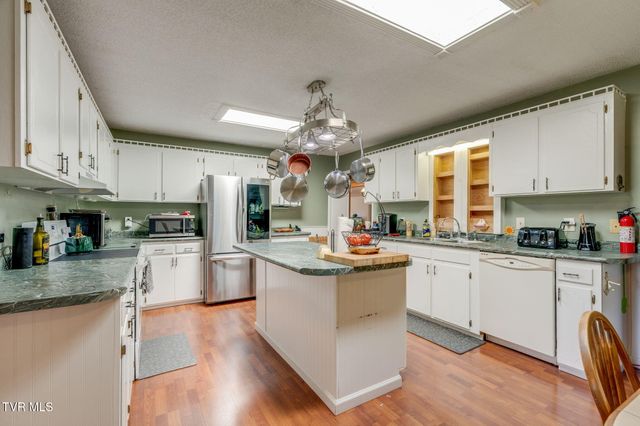222 Clay Little Road, Elizabethton, TN 37643