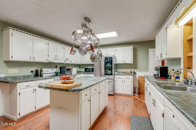 222 Clay Little Road, Elizabethton, TN 37643