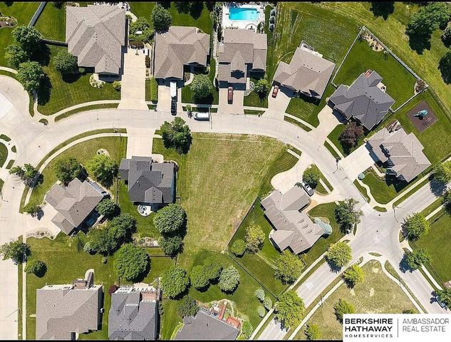 15114 Gilder Avenue, Bennington, NE 68007