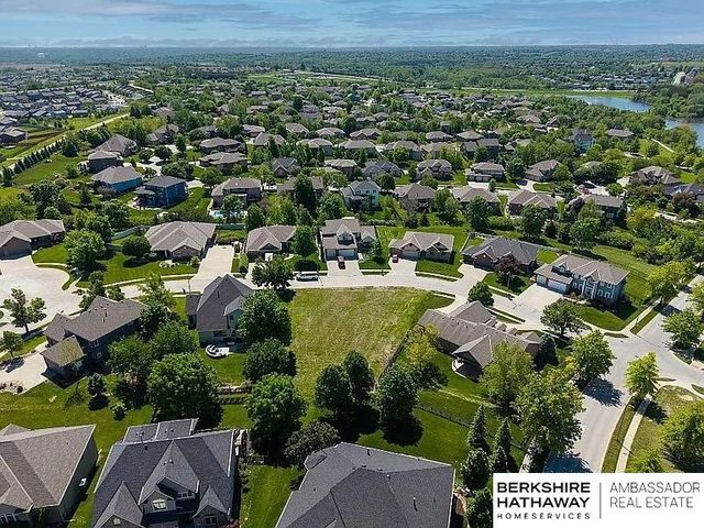 15114 Gilder Avenue, Bennington, NE 68007