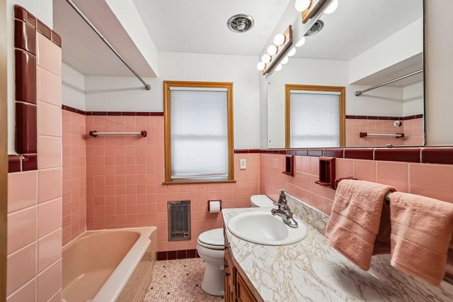 4231 Lilac Drive N, Robbinsdale, MN 55422