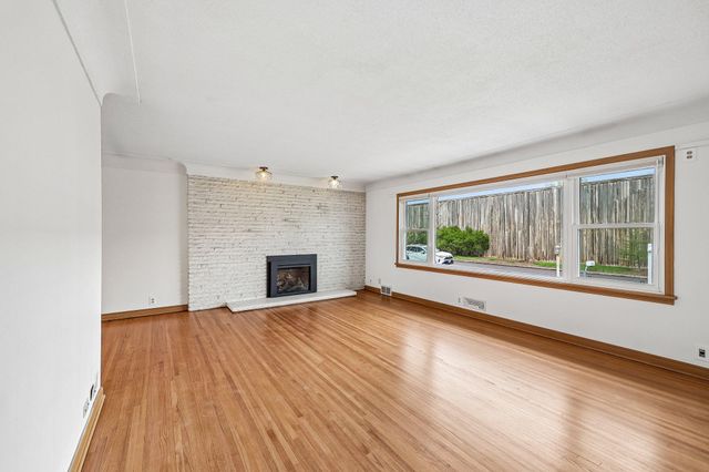 4231 Lilac Drive N, Robbinsdale, MN 55422