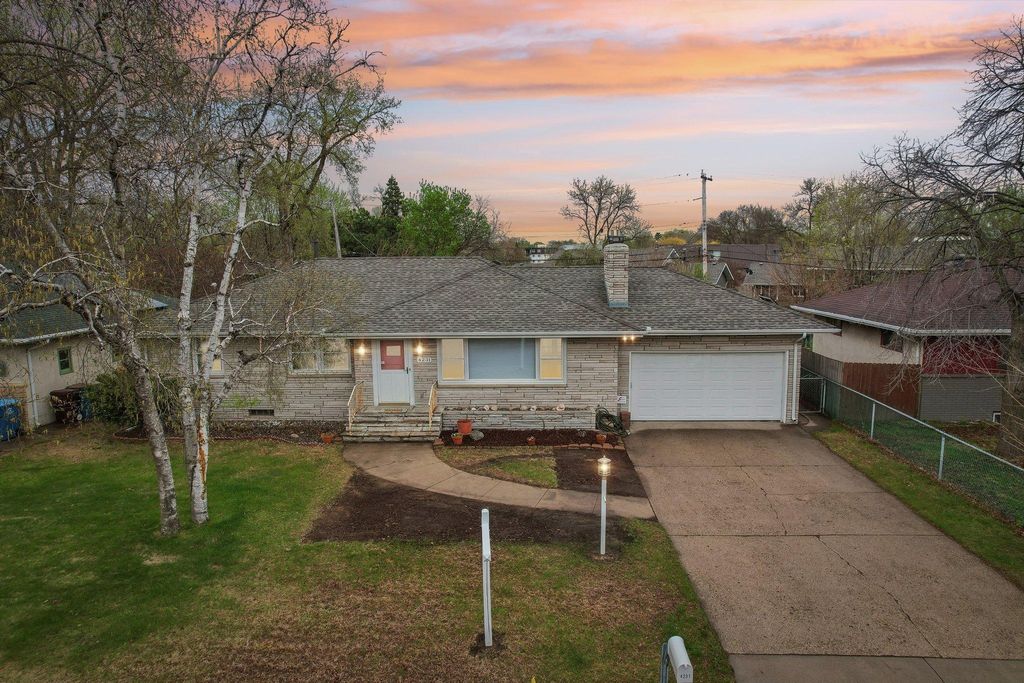 4231 Lilac Drive N, Robbinsdale, MN 55422