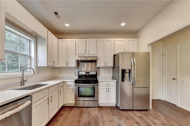 302 Derby Drive, Riverdale, GA 30274