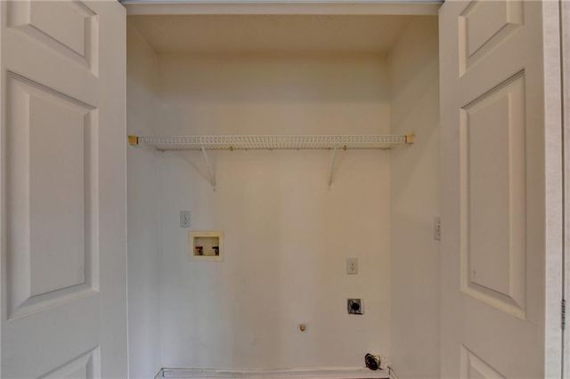 302 Derby Drive, Riverdale, GA 30274