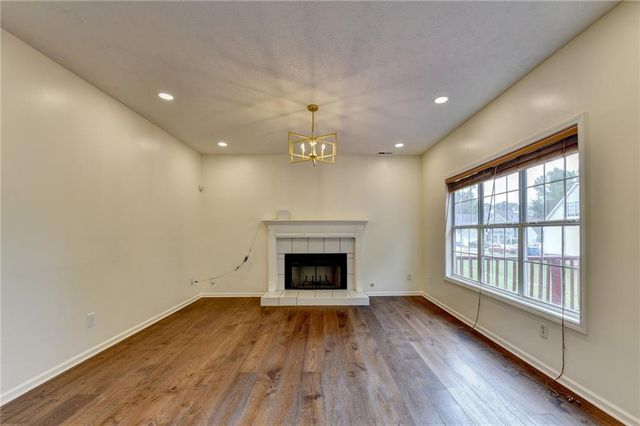 302 Derby Drive, Riverdale, GA 30274