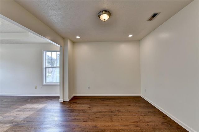 302 Derby Drive, Riverdale, GA 30274