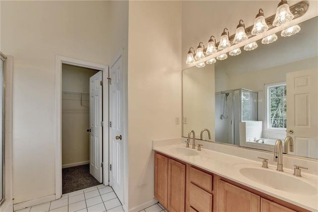 302 Derby Drive, Riverdale, GA 30274