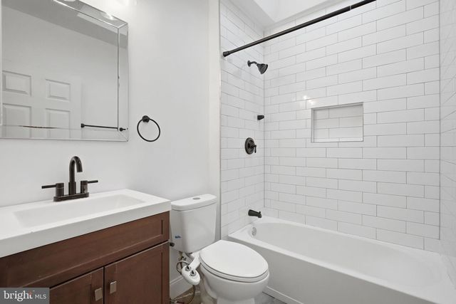 1441 S MARSTON ST, Philadelphia, PA 19146